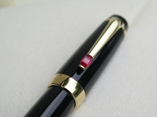 Bút Montblanc Boheme Gold Plate Rouge Rollerball Pen 05096 - Image 3