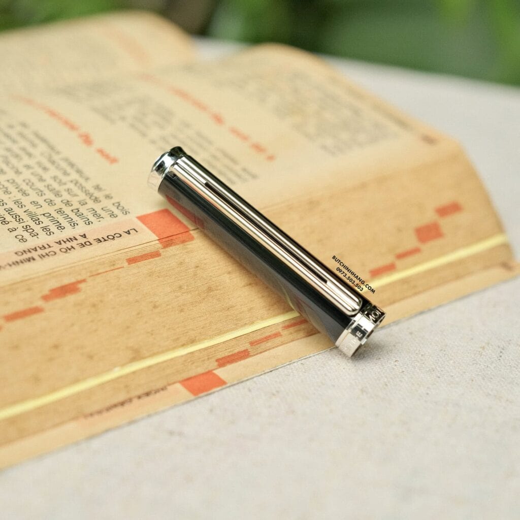 Bút Montblanc Noblesse Oblige Black Rollerball Pen 15331 - but montblanc noblesse oblige black rollerball pen 15333