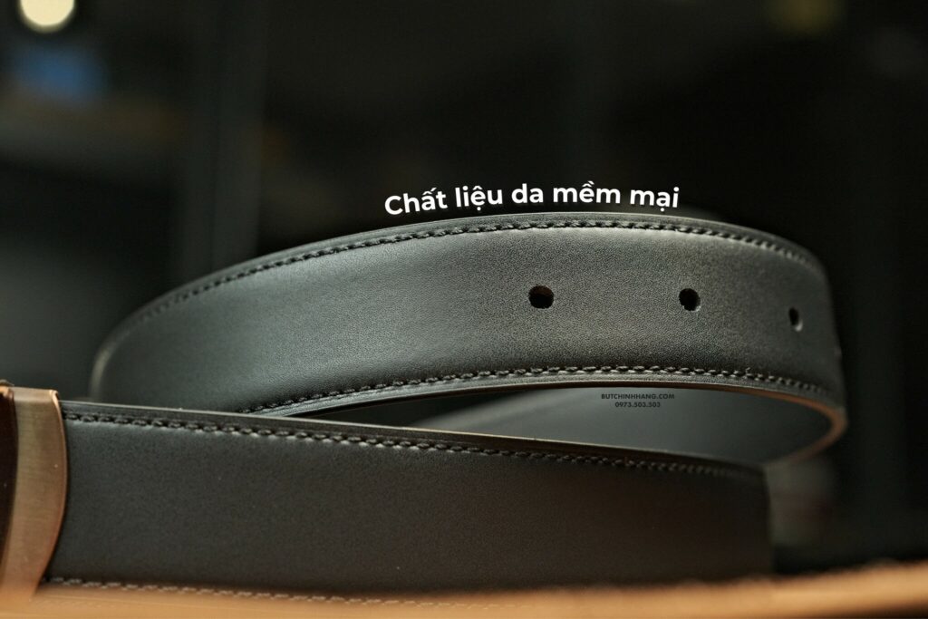 A striking bronze colour on Montblanc's traditional belt design - bronze is the face of montblanc's traditional belt design 1