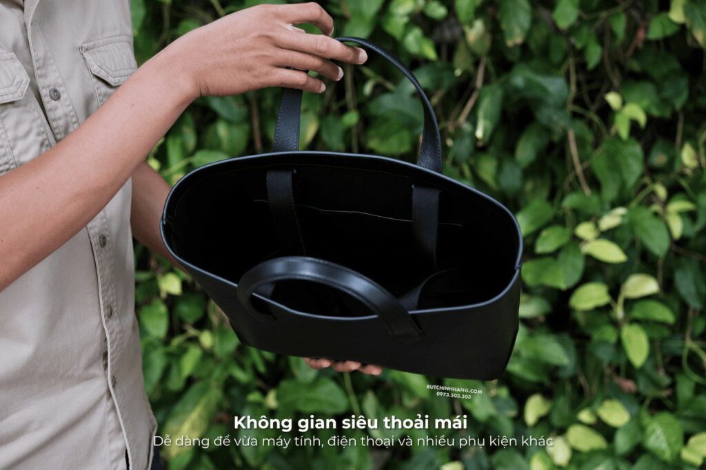 Montblanc Sartorial Vertical Tote Black 130278 – Người bạn đồng hành lịch lãm của quý ông hiện đại - montblanc sartorial vertical tote black 130278 nguoi ban dong hanh lich lam cua quy ong hien dai 2