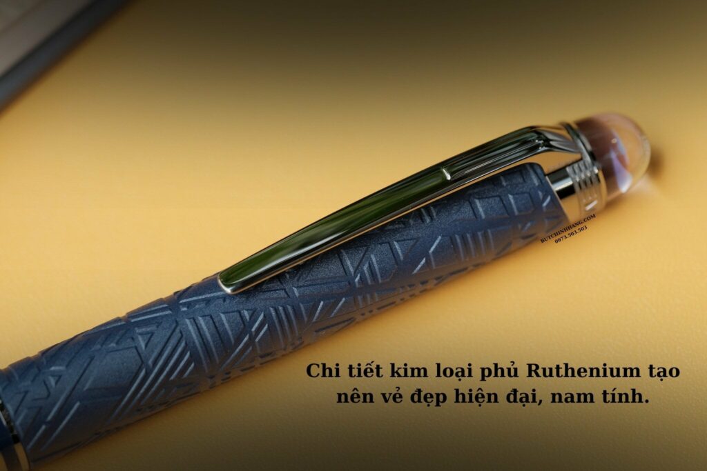 Bút Montblanc Starwalker Spaceblue Resin Ballpoint Pen 130213 - Sự khát khao chinh phục vũ trụ huyền bí. - but montblanc starwalker spaceblue resin ballpoint pen 130213 su khat khao chinh phuc vu tru huyen bi 1