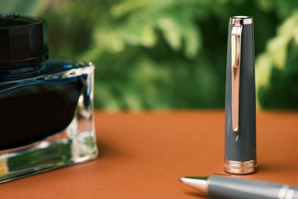Bút Montblanc PIX Grey Rollerball Pen 116577 - DSCF0900