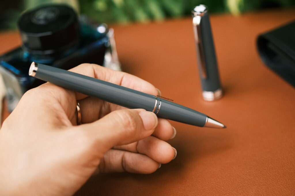 Bút Montblanc PIX Grey Rollerball Pen 116577 - DSCF0904