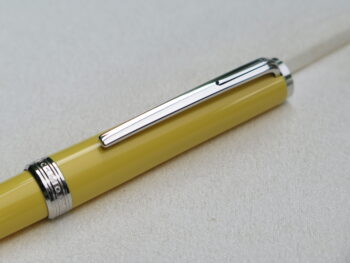Bút Montblanc Pix Mustard Yellow Ballpoint Pen 125240 ( Hàng Trưng Bày) - but montblanc pix mustard yellow ballpoint pen 125240 hang trung bay 1