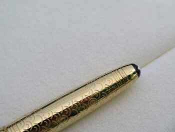 Montblanc Meisterstück Around the World in 80 Days Doué Classique Ballpoint Pen 128483 là dòng sản phẩm được lấy cảm hứng từ cuốn tiểu thuyết phiêu lưu nổi tiếng của nhà văn người Pháp Jules Verne. 15 Bút Montblanc Meisterstuck Doue Around the World in 80 days Ballpoint Pen 128483 - IMG 3917