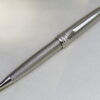Bút Montblanc Meisterstuck Geometry Solitaire Midsize Ballpoint Pen là một phiên bản mới tiếp nối dòng Geometric vốn từng rất thành công của Montblanc. 12 Bút Montblanc Geometry Solitaire Midsize Ballpoint Pen 132131 - IMG 4078