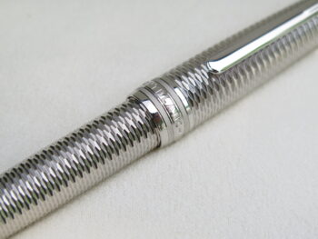 Bút Montblanc Geometry Solitaire Midsize Ballpoint Pen 132131 - Ảnh 4
