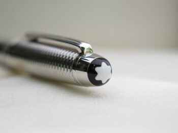 Bút Montblanc Geometry Solitaire Midsize Ballpoint Pen 132131 - Ảnh 6