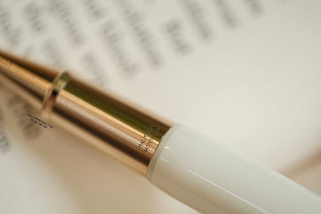 Bút Montblanc Heritage Rouge et Noir Baby Special Edition Ivory Rollerball 128122 - DSCF2232