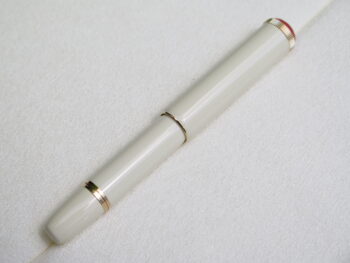 Bút Montblanc Heritage Rouge et Noir Baby Special Edition Ivory Rollerball 128122 - Ảnh 3