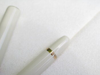 Bút Montblanc Heritage Rouge et Noir Baby Special Edition Ivory Rollerball 128122 - Ảnh 6